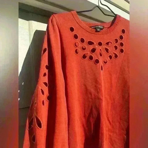 Boston Proper Medium Long Sleeve Top - Picture 3 of 7